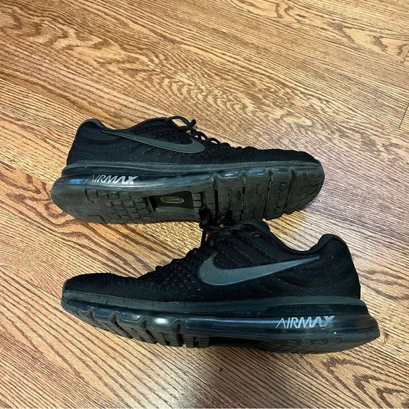 Nike Air Max 2017 Triple Black Running Shoes - Size 11 - Picture 7 of 14